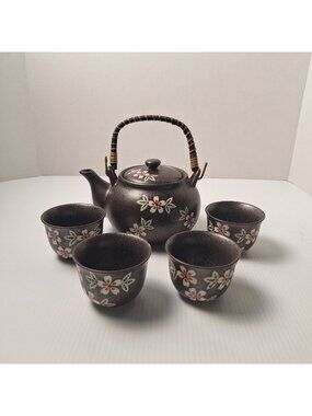 JAPANESE KUTANI WARE STRAINER CEREMONIAL SAKI STYLE TEAPOT CUPS PORCELAIN WICKER